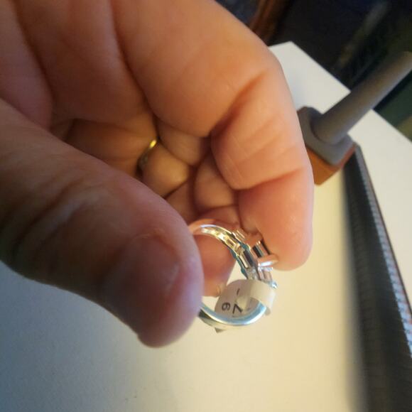 925 STERLING SILVER SZ 6 BLUE SAPPHIRE COLOR STONE WHITE STONES ORNATE RING - Picture 6 of 6